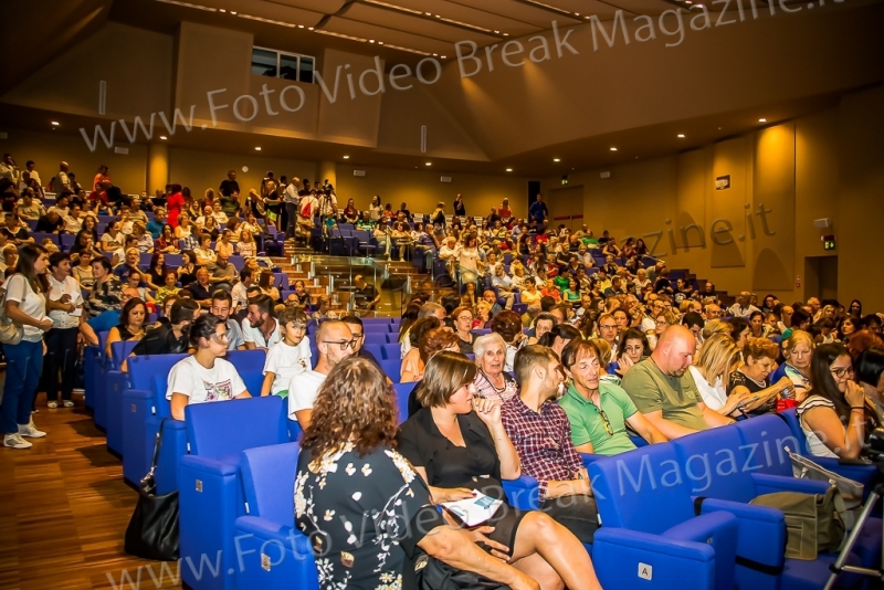 0028-2018-06-07-01-MOVIDA-LOCA-PROVE-GRUPPI-PUBBLICO