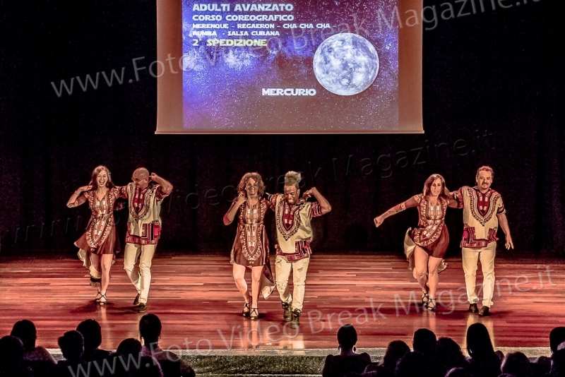 0031-2018-06-07-ESIB.-18-MOVIDA-LOCA-ADULTI-COREOGRAFICO