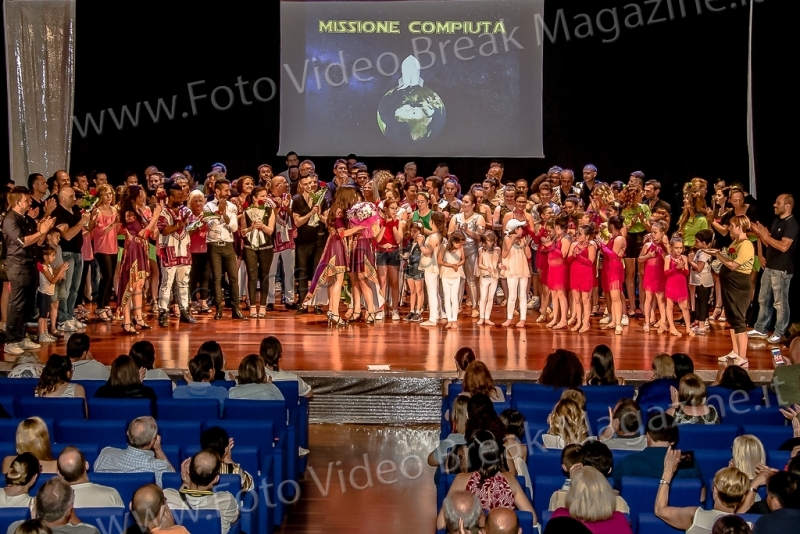 0048-2018-06-07-ESIB.-19-MOVIDA-LOCA-SAGGI-FINALE-SUL-PALCO