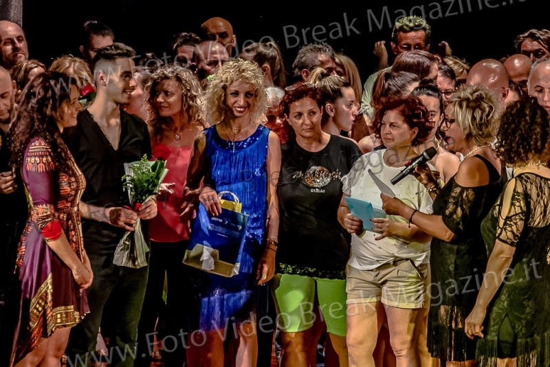 0061-2018-06-07-ESIB.-19-MOVIDA-LOCA-SAGGI-FINALE-SUL-PALCO