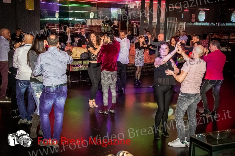 0021-2020-01-19-LATIN-KUBRA-STAGE-BACHATA-CON-MARCO-E-BENEDETTA