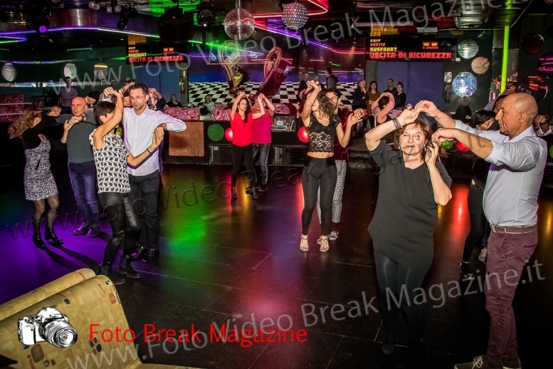 0025-2020-01-19-LATIN-KUBRA-STAGE-BACHATA-CON-MARCO-E-BENEDETTA