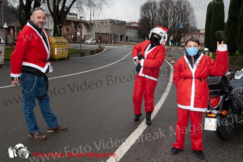 0025-2020-12-25-VOLONTARIATO-OSPEDALI-BABBO-NATALE-MOTO