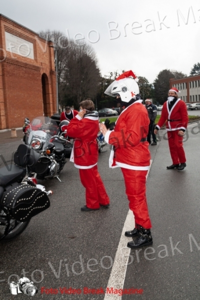 0026-2020-12-25-VOLONTARIATO-OSPEDALI-BABBO-NATALE-MOTO