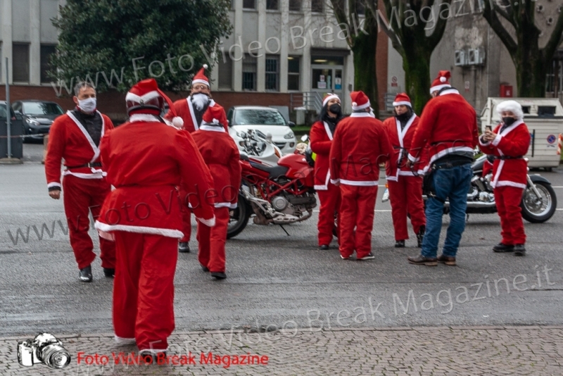 0036-2020-12-25-VOLONTARIATO-OSPEDALI-BABBO-NATALE-MOTO