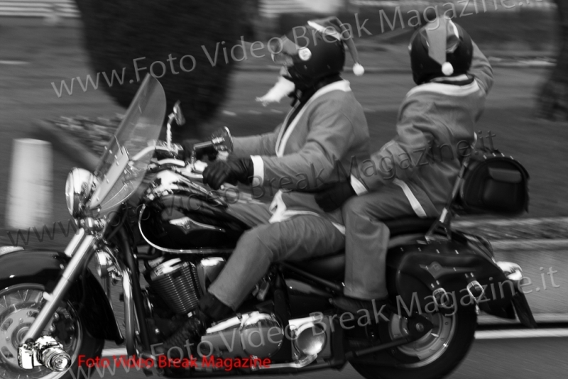 0045-2020-12-25-VOLONTARIATO-OSPEDALI-BABBO-NATALE-MOTO