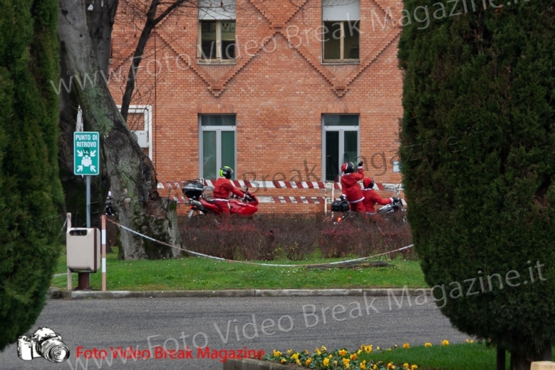 0061-2020-12-25-VOLONTARIATO-OSPEDALI-BABBO-NATALE-MOTO