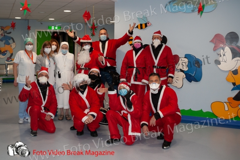 0082-2020-12-25-VOLONTARIATO-OSPEDALI-BABBO-NATALE-MOTO